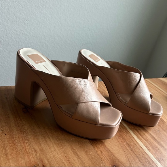 New Dolce Vita Blush Leather Platform Sandals - Picture 2 of 4